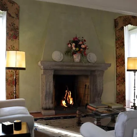 La Vescogna, Historic House With Pool Villa *