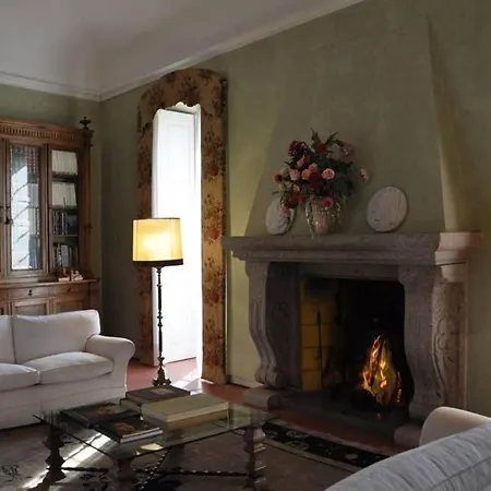 La Vescogna, Historic House With Pool Villa