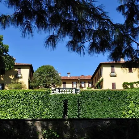 Villa La Vescogna, Historic House With Pool Calco (Lombardy)